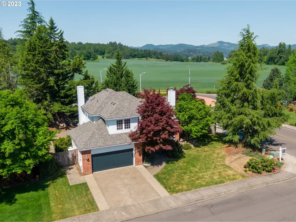 1385 Nw Countryside Court Mcminnville OR 97128