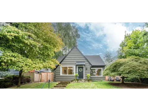 2726 Ne Ainsworth Street Portland OR 97211