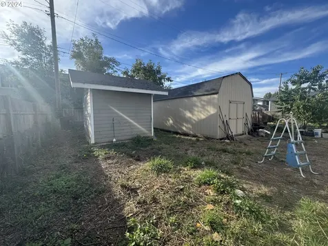 450 32nd Street Springfield OR 97478