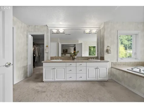 4296 SE Augusta Loop Gresham OR 97080