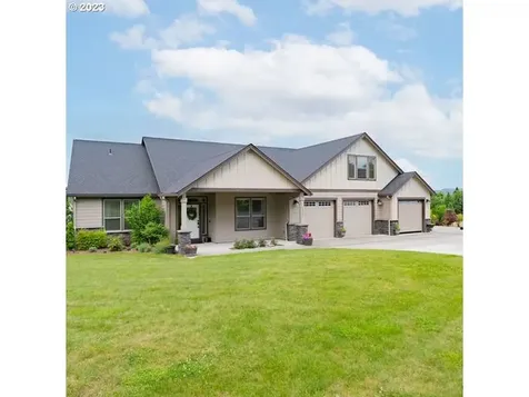 18306 Ne 164th Street Brush Prairie WA 98606