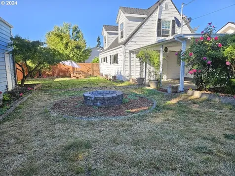 1150 Geer Avenue Cottage Grove OR 97424