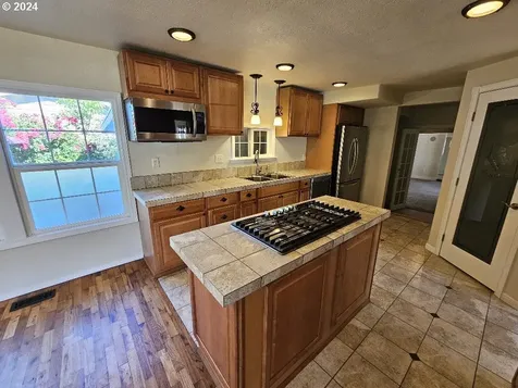 1150 Geer Avenue Cottage Grove OR 97424