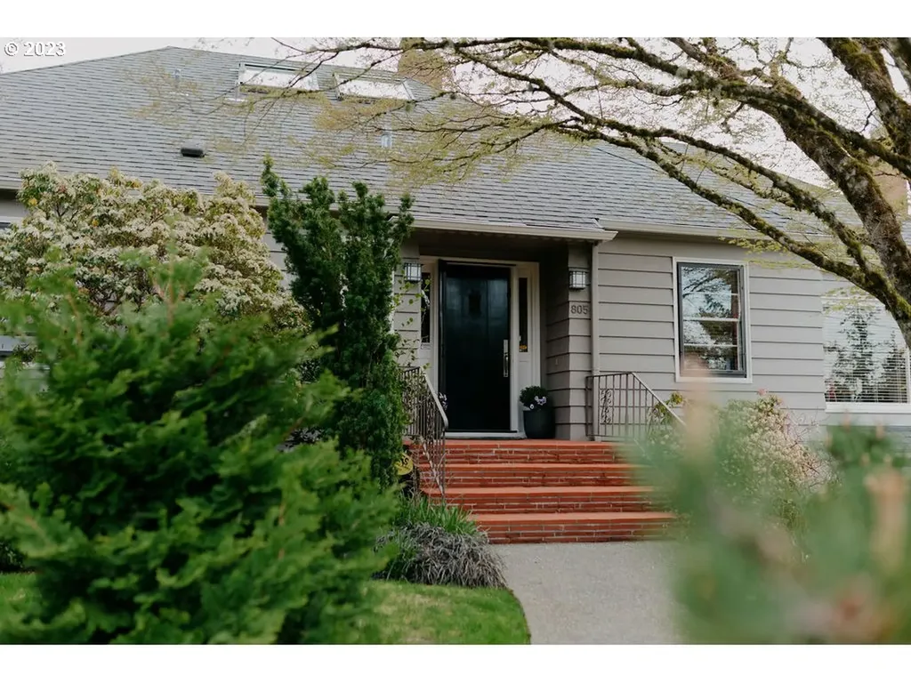 805 Nw Skyline Crest Road Portland OR 97229