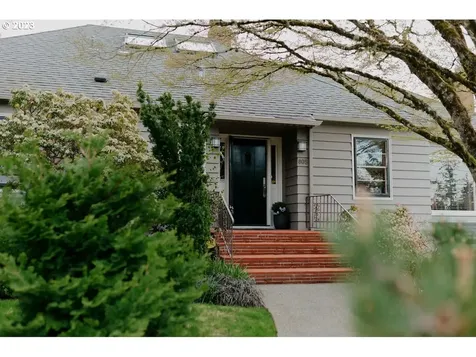 805 Nw Skyline Crest Road Portland OR 97229