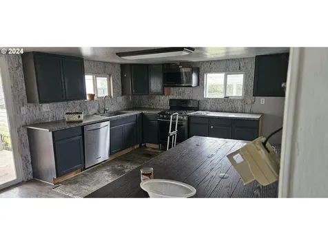 86141 Hoya Lane Eugene OR 97405