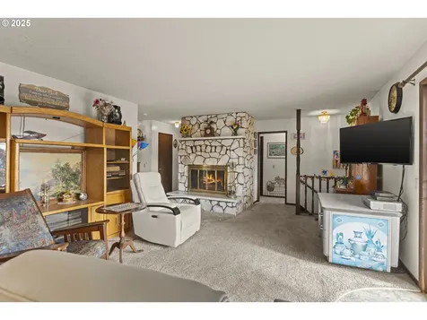 505 SW Tichenor Street Clatskanie OR 97016