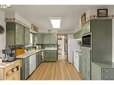 505 SW Tichenor Street Clatskanie OR 97016