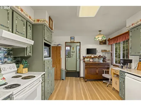 505 SW Tichenor Street Clatskanie OR 97016
