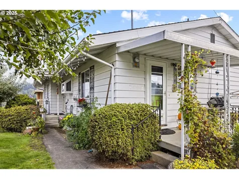 505 SW Tichenor Street Clatskanie OR 97016