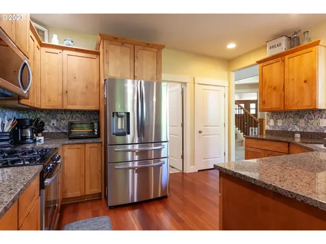 1615 4th Street Hood River OR 97031