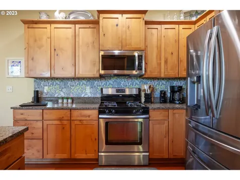 1615 4th Street Hood River OR 97031