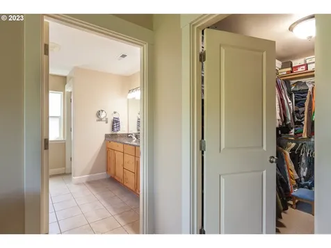 1615 4th Street Hood River OR 97031