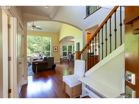 1615 4th Street Hood River OR 97031