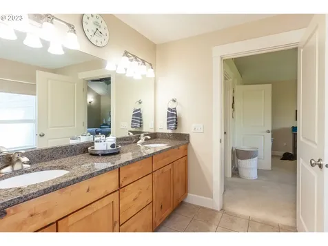 1615 4th Street Hood River OR 97031