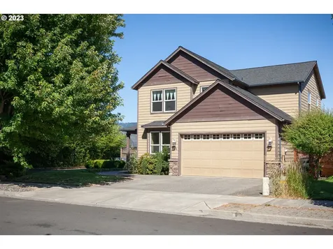 1615 4th Street Hood River OR 97031