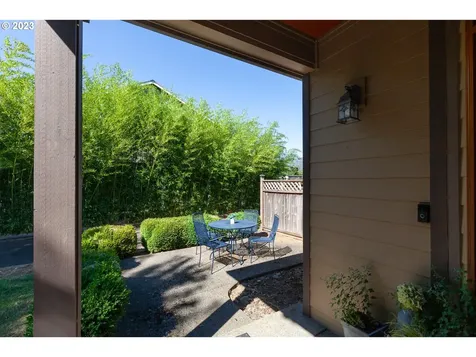 1615 4th Street Hood River OR 97031