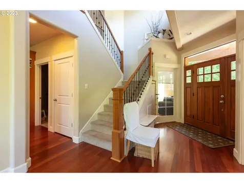 1615 4th Street Hood River OR 97031