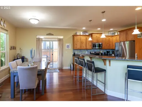 1615 4th Street Hood River OR 97031