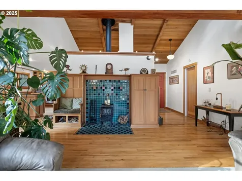 1867 Fircrest Drive Eugene OR 97403