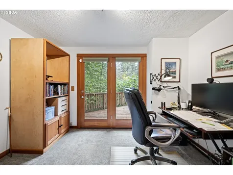 1867 Fircrest Drive Eugene OR 97403