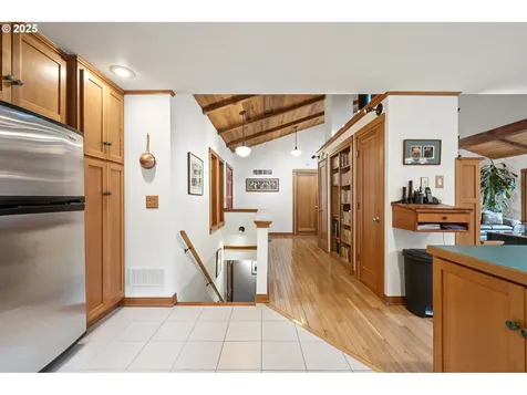 1867 Fircrest Drive Eugene OR 97403