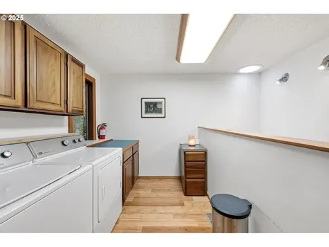 1867 Fircrest Drive Eugene OR 97403