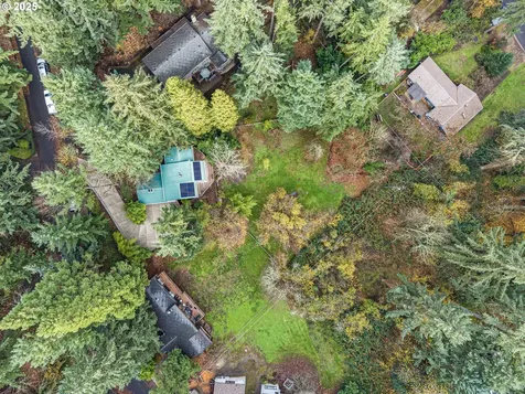 1867 Fircrest Drive Eugene OR 97403
