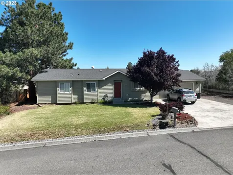 115 E 21st Street Goldendale WA 98620
