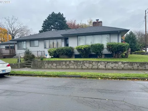 2208 Ne Liberty Street Portland OR 97211