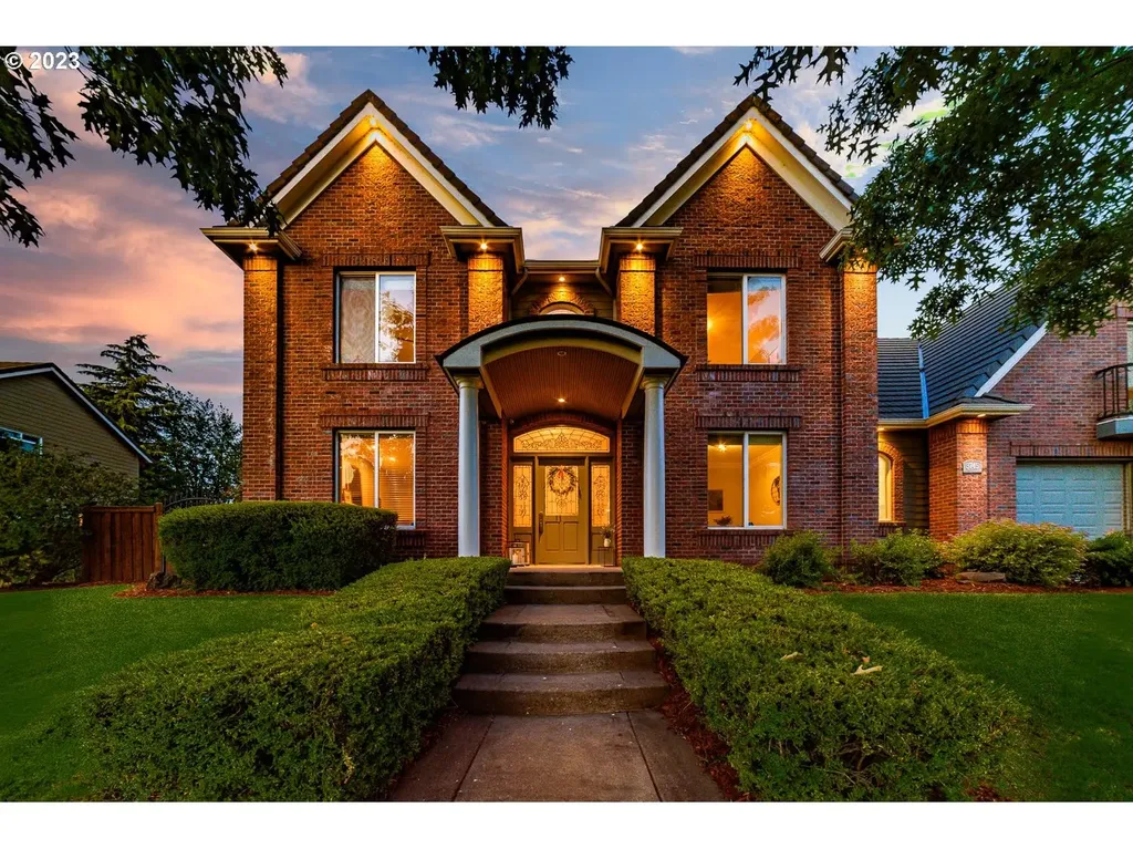 3745 Meadow View Drive Eugene OR 97408