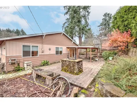 2027 E Main Street Hillsboro OR 97123