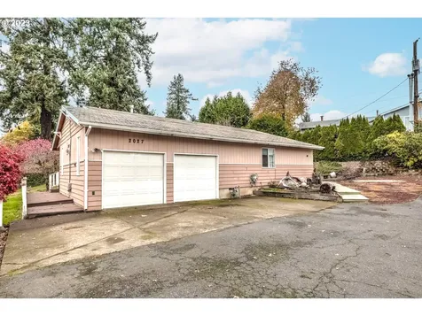 2027 E Main Street Hillsboro OR 97123