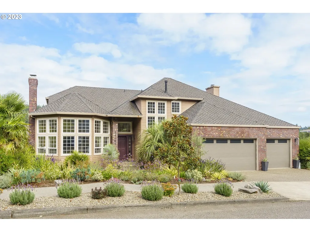 11561 Se Highland Loop Clackamas OR 97015