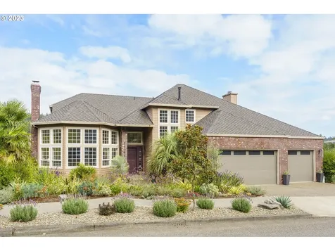11561 Se Highland Loop Clackamas OR 97015