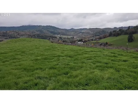 2850 Roberts Creek Road Roseburg OR 97470