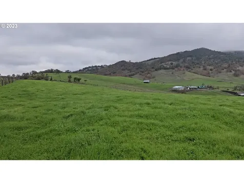 2850 Roberts Creek Road Roseburg OR 97470