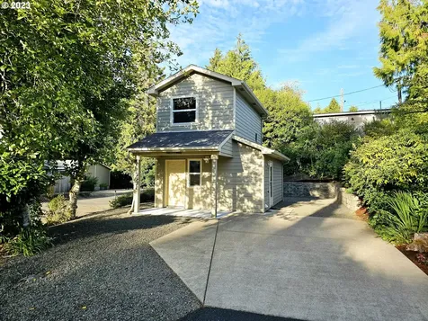 510 Se Quay Avenue Lincoln City OR 97367