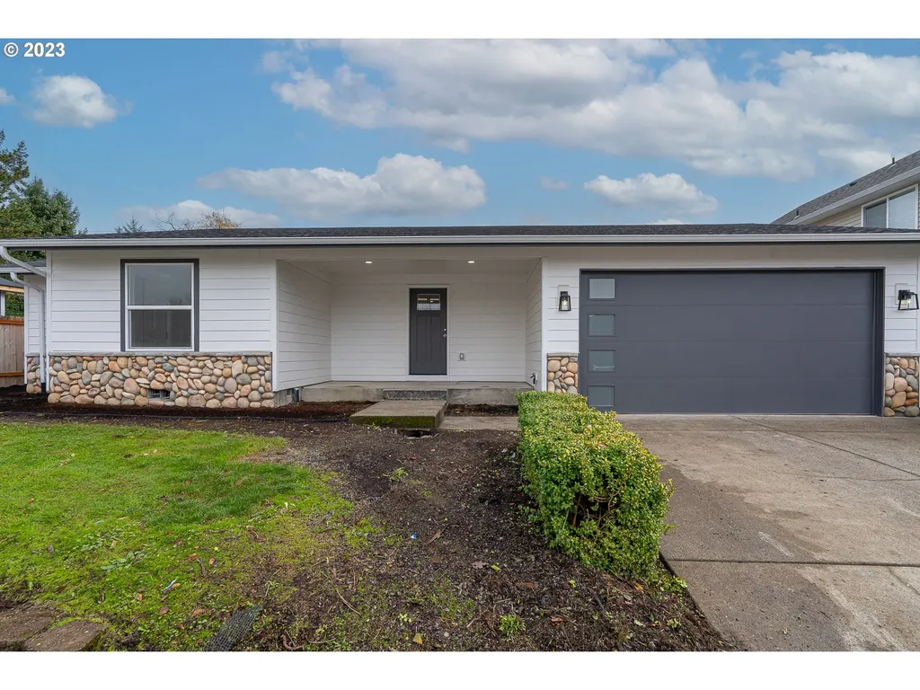 1318 N Parkside Lane Newberg OR 97132