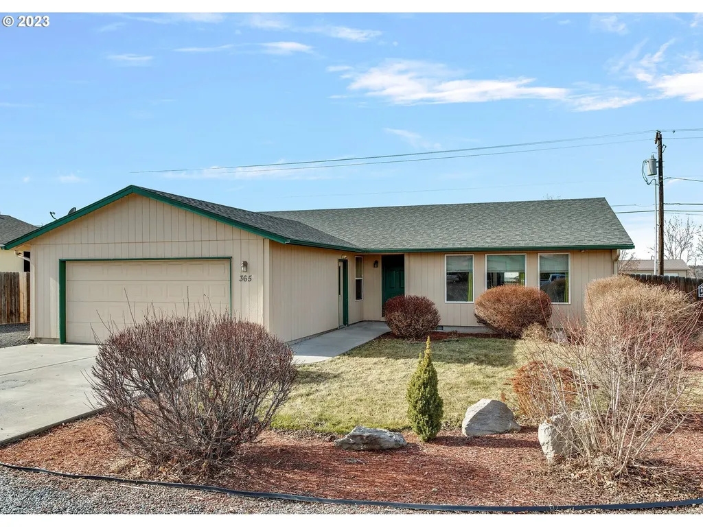 365 Adams Avenue Metolius OR 97741