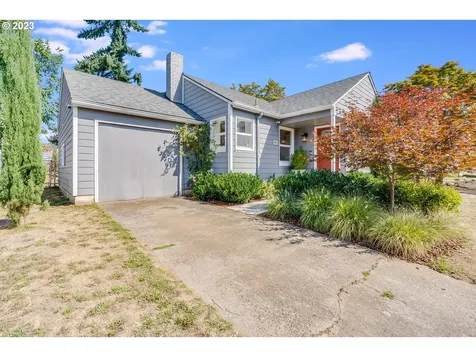 9327 Se Alder Street Portland OR 97216