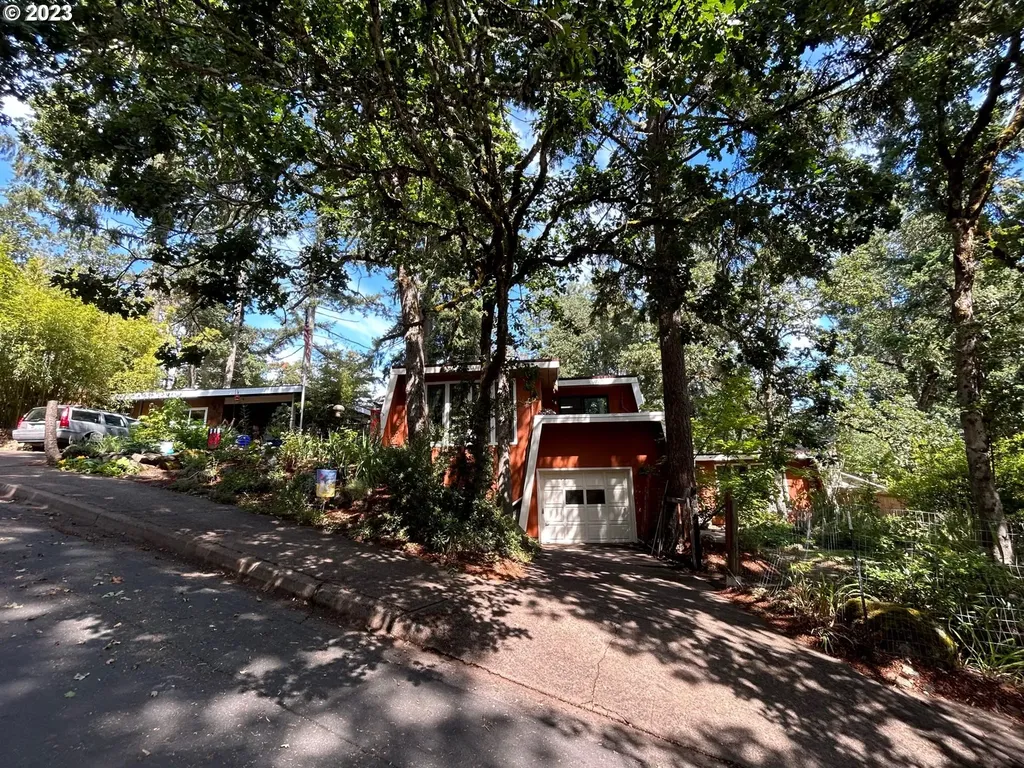 4910 Mahalo Drive Eugene OR 97405