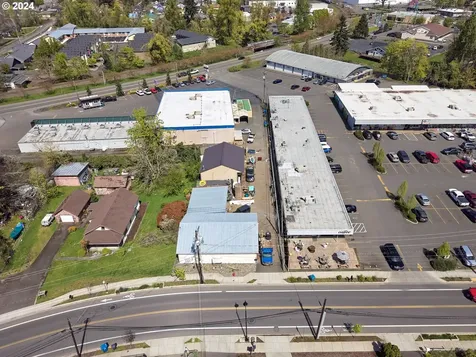 446 Mcclaine Street Silverton OR 97381