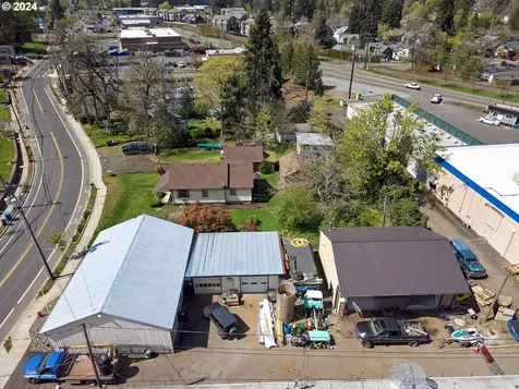 446 Mcclaine Street Silverton OR 97381