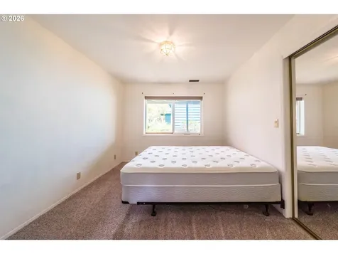 3027 NE 32nd Drive Lincoln City OR 97367