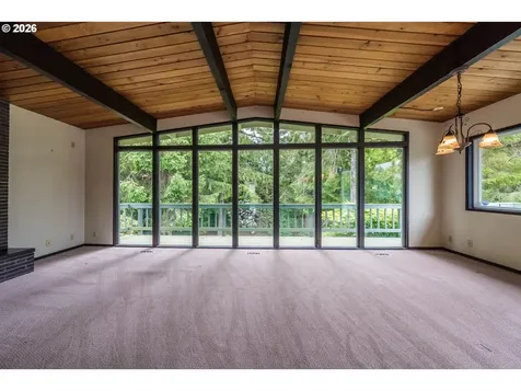 3027 NE 32nd Drive Lincoln City OR 97367