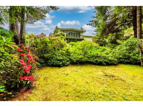 3027 NE 32nd Drive Lincoln City OR 97367