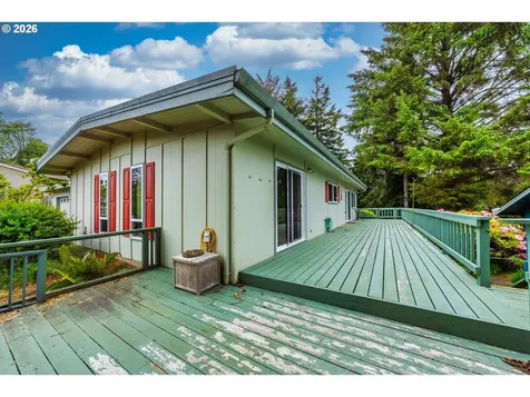 3027 NE 32nd Drive Lincoln City OR 97367