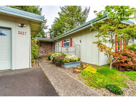 3027 NE 32nd Drive Lincoln City OR 97367