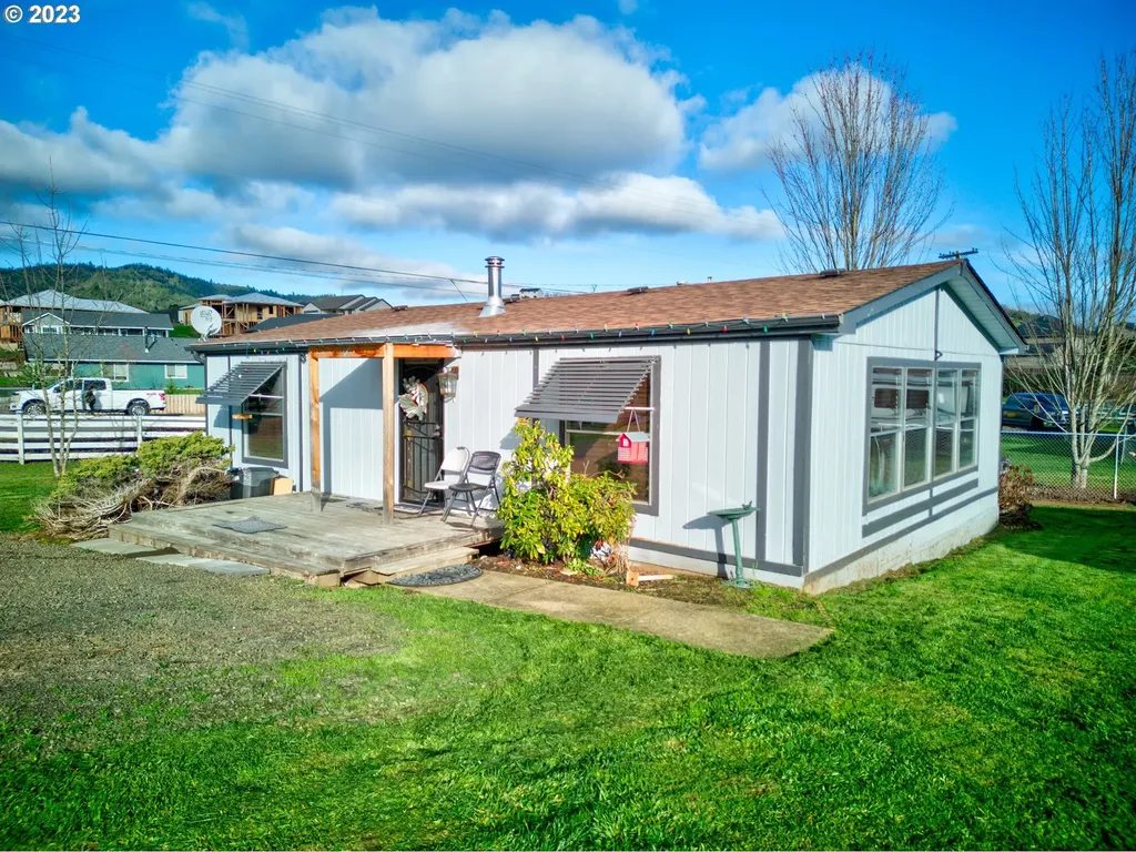 2465 Brockway Road Winston OR 97496